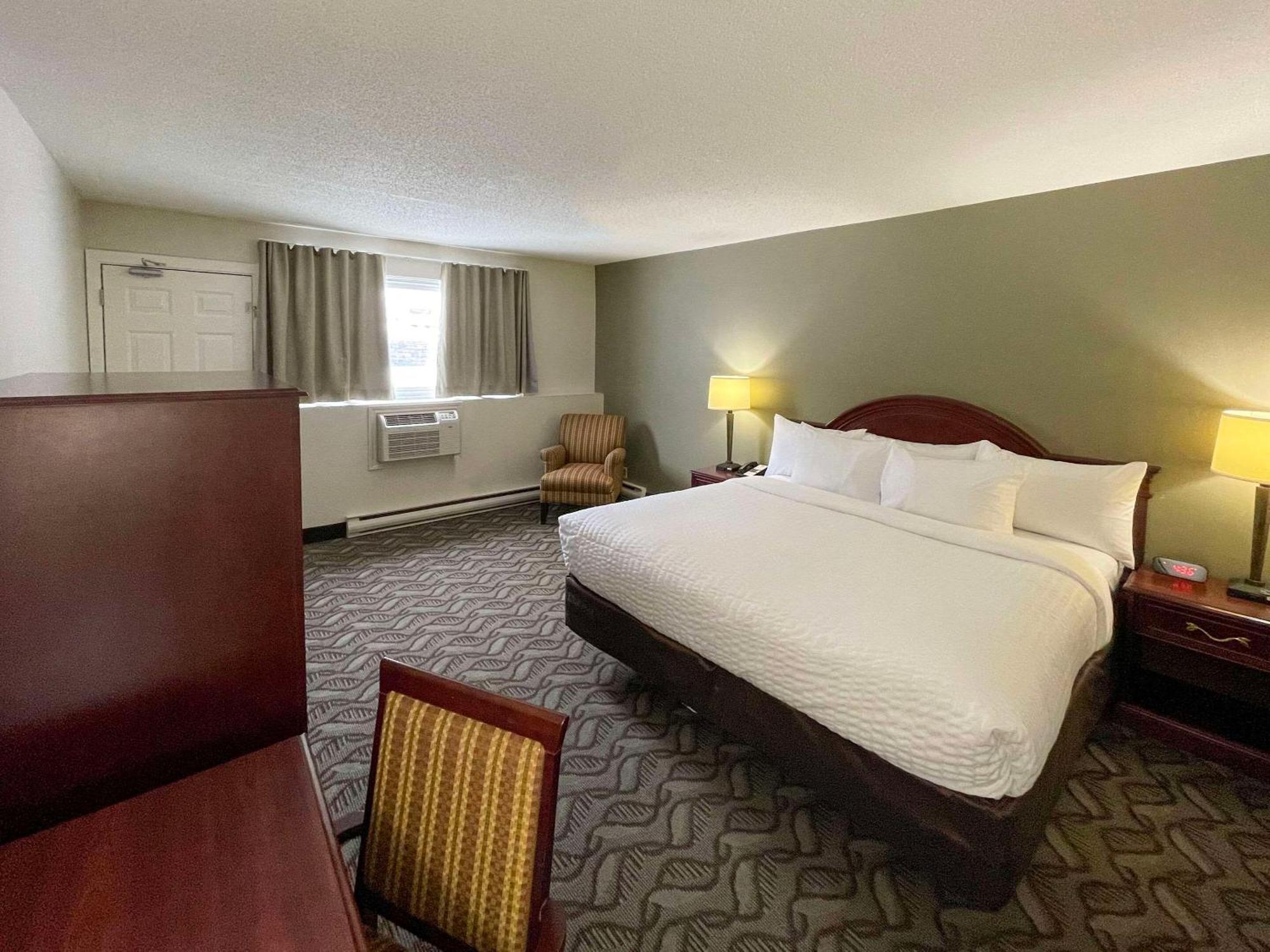 Rodeway Inn Sudbury Buitenkant foto