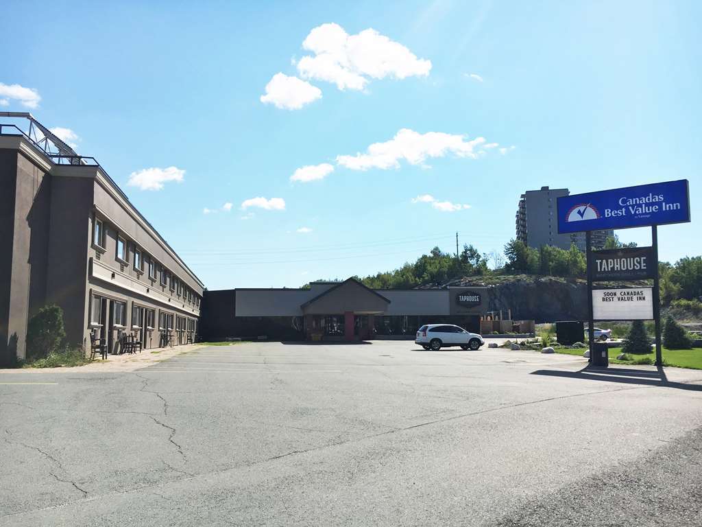 Rodeway Inn Sudbury Buitenkant foto